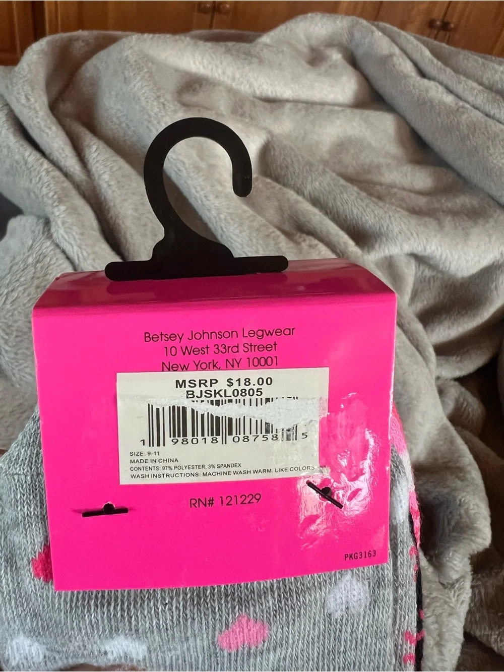 Betsey Johnson 6 Pairs Shoe Size 5-10 Quarter Socks, new